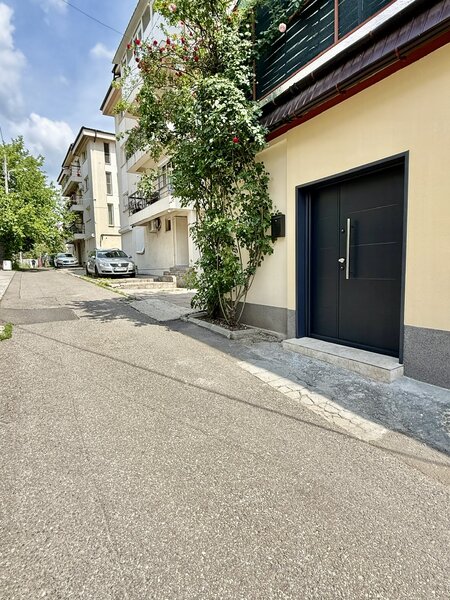 Baneasa, spatiu la parter, acces direct stradal.